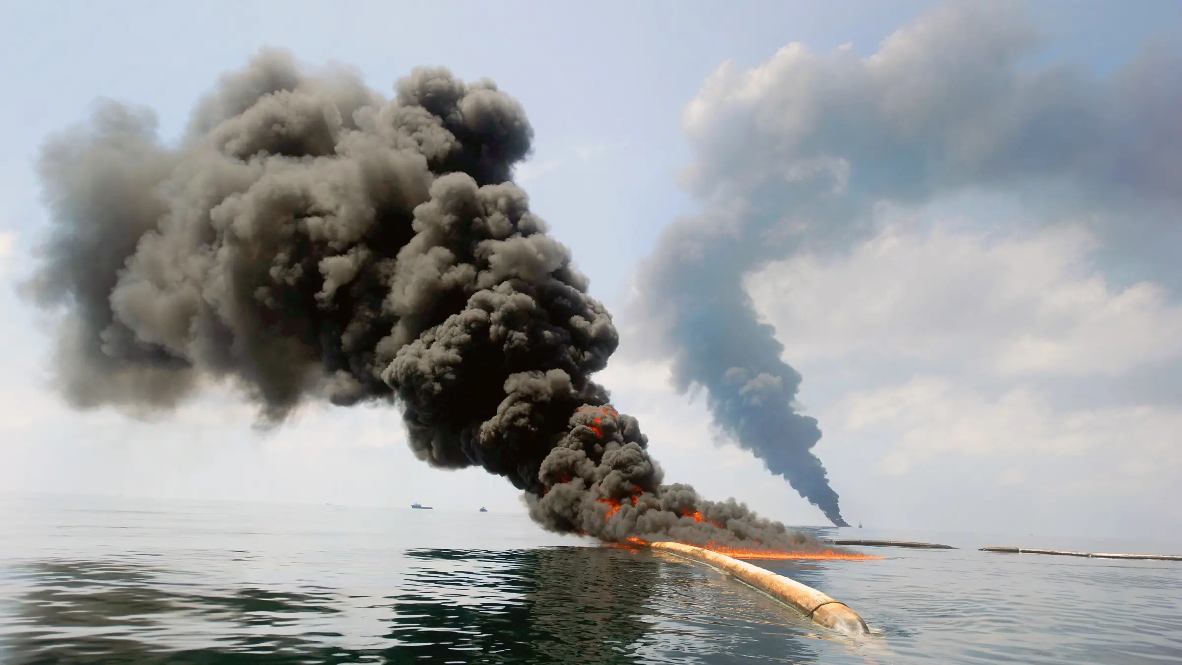 How Tensions and Wars in the Persian Gulf Can Cause Oil Pollution and Wider Environmental Damage