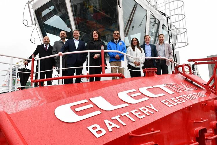 World’s First Fully Electric Harbor Tugboat