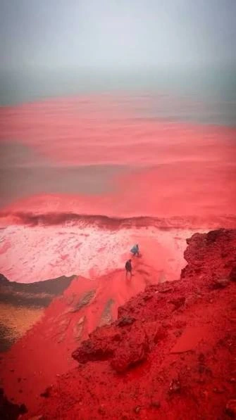 Hormuz Island and Red Beach: The Rainbow Island of the Persian Gulf