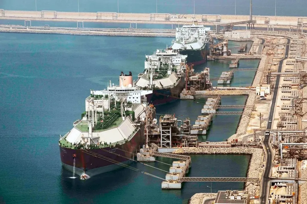 Shipping Routes in the Persian Gulf: Tankers, LNG & Security Zones